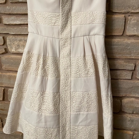 BCBG Maxazria Dorothea Strapless
Striped Dress Sz 10 Creme - Picture 9 of 13